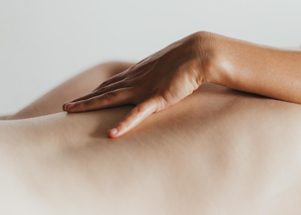 jak wygląda masaż lomi lomi