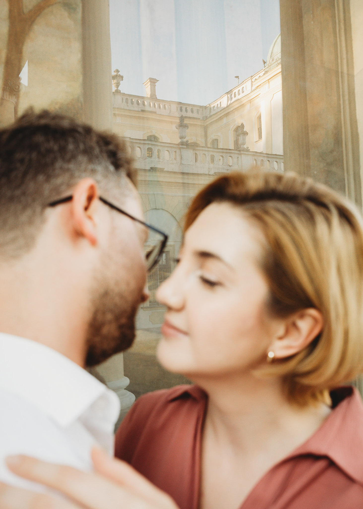 Pałac Branickich jako tło sesji narzeczeńskiej